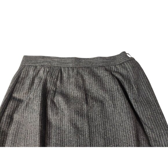 Vintage HaberdasHer Women's Gray Pinstripe Power 2 Piece Wool Suit US7/9 - Picture 3 of 14